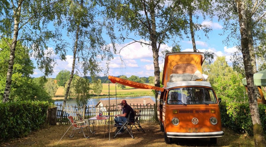 Camping l'Air du Lac - Combi sur emplacement privilège